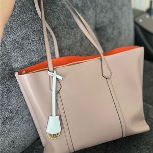 Tory Burch Bag!! Like New condition 🔥🔥🔥